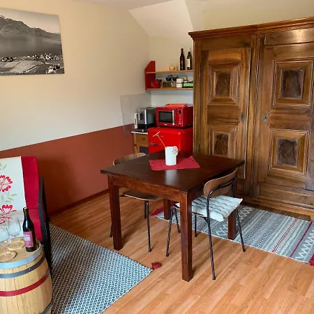 La Gremillette Gourmande Lavaux Privat bolig *